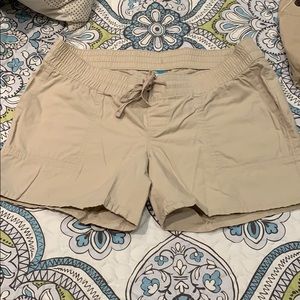 Old Navy Maternity Shorts